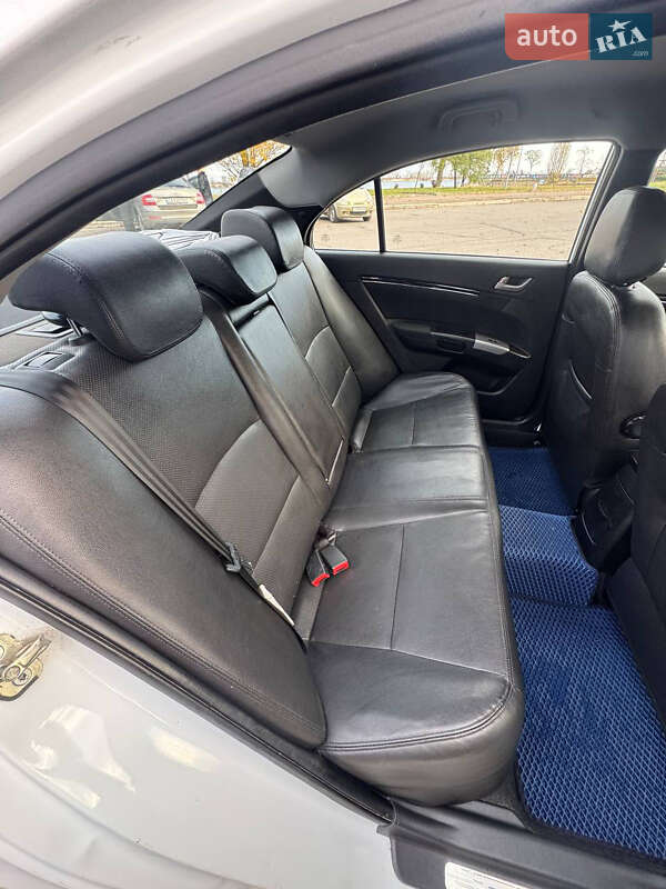 Седан Geely Emgrand 7 (EC7) 2015 в Черкасах