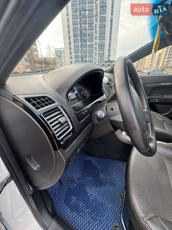 Седан Geely Emgrand 7 (EC7) 2015 в Черкасах