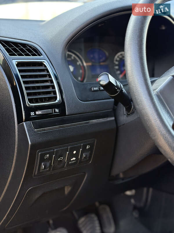 Седан Geely Emgrand 7 (EC7) 2013 в Николаеве