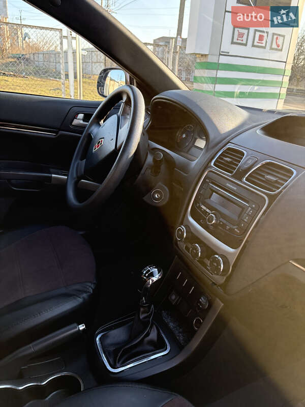 Седан Geely Emgrand 7 (EC7) 2013 в Николаеве