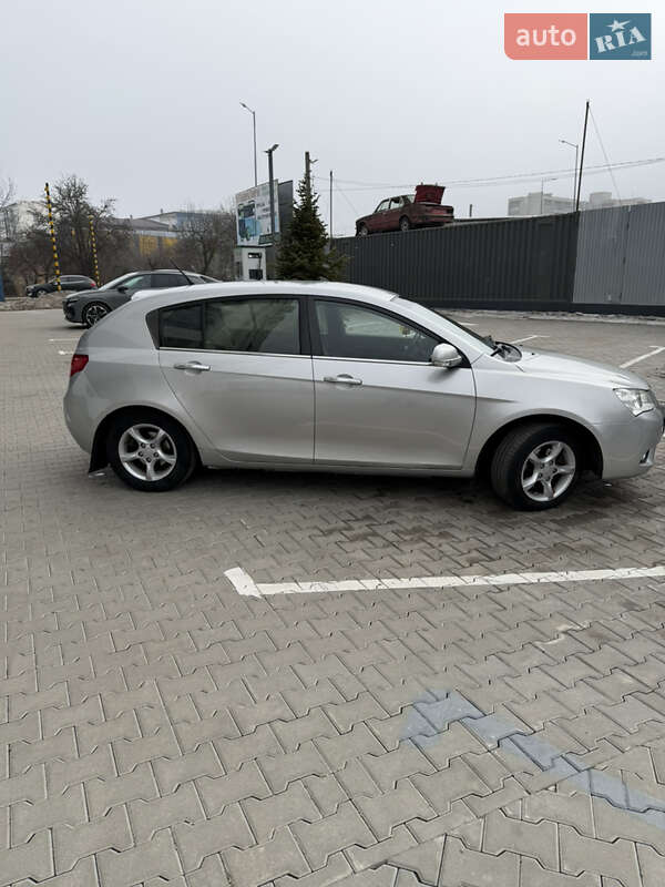Хэтчбек Geely Emgrand 7 (EC7) 2014 в Ивано-Франковске