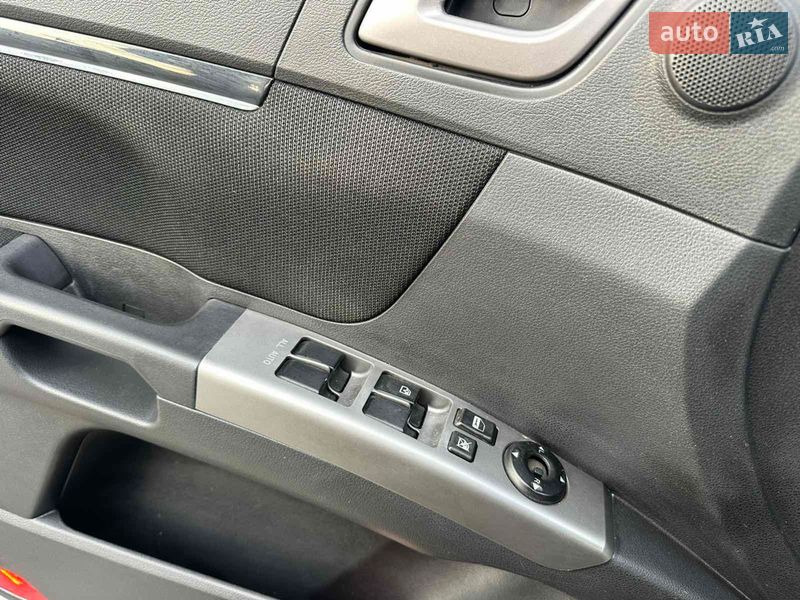 Седан Geely Emgrand 7 (EC7) 2013 в Подрясном