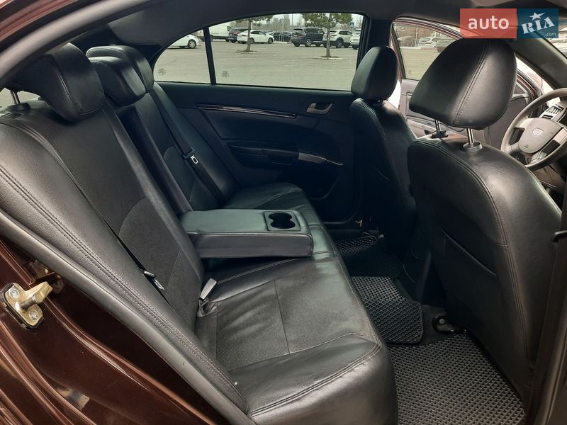 Седан Geely Emgrand 7 (EC7) 2014 в Николаеве