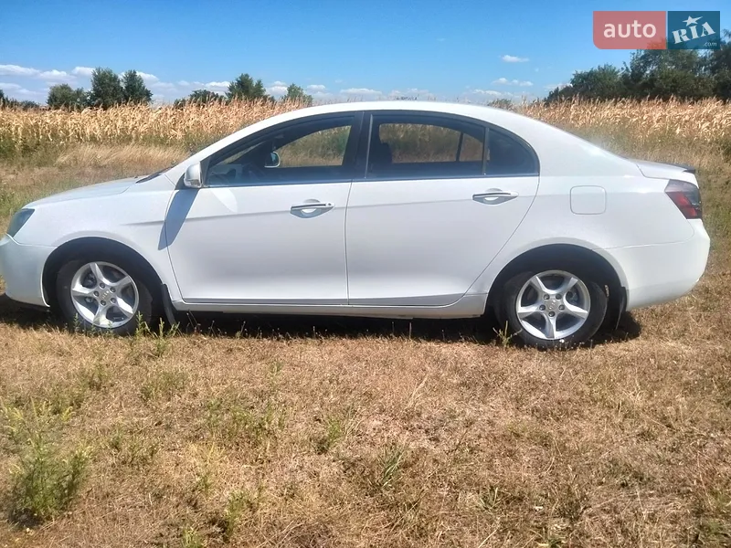 Geely Emgrand 2013