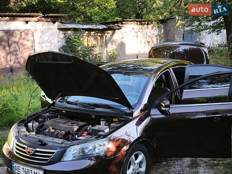 Geely Emgrand 2012