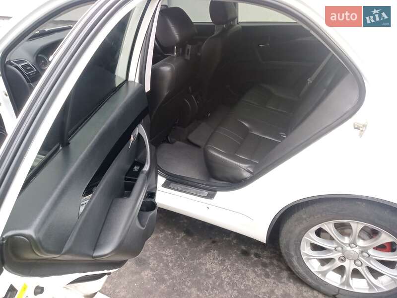 Седан Geely Emgrand 8 (EC8) 2014 в Николаеве