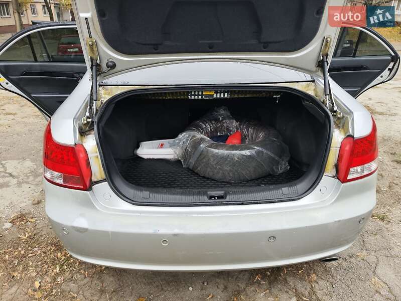 Седан Geely Emgrand 8 (EC8) 2014 в Днепре