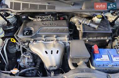 Седан Geely Emgrand 8 (EC8) 2014 в 