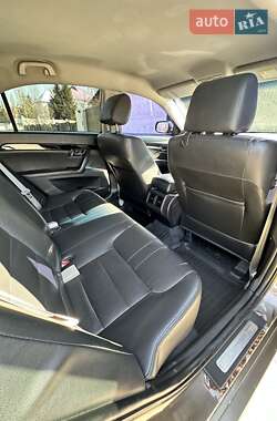 Седан Geely Emgrand 8 (EC8) 2014 в 