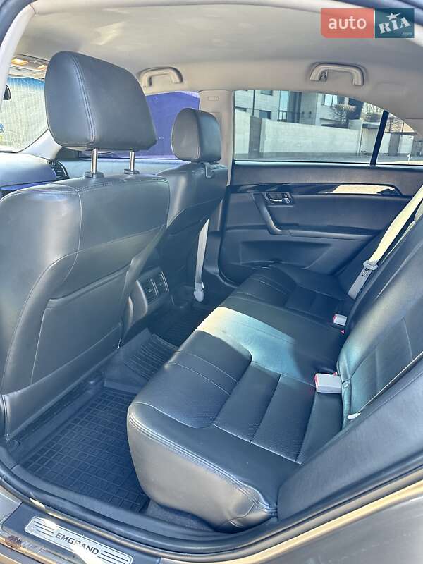 Седан Geely Emgrand 8 (EC8) 2014 в Киеве