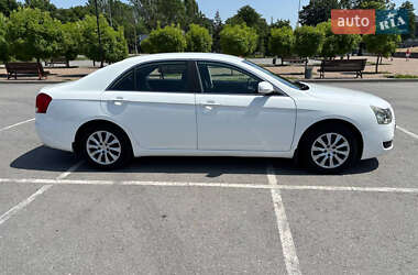 Седан Geely Emgrand 8 (EC8) 2014 в 
