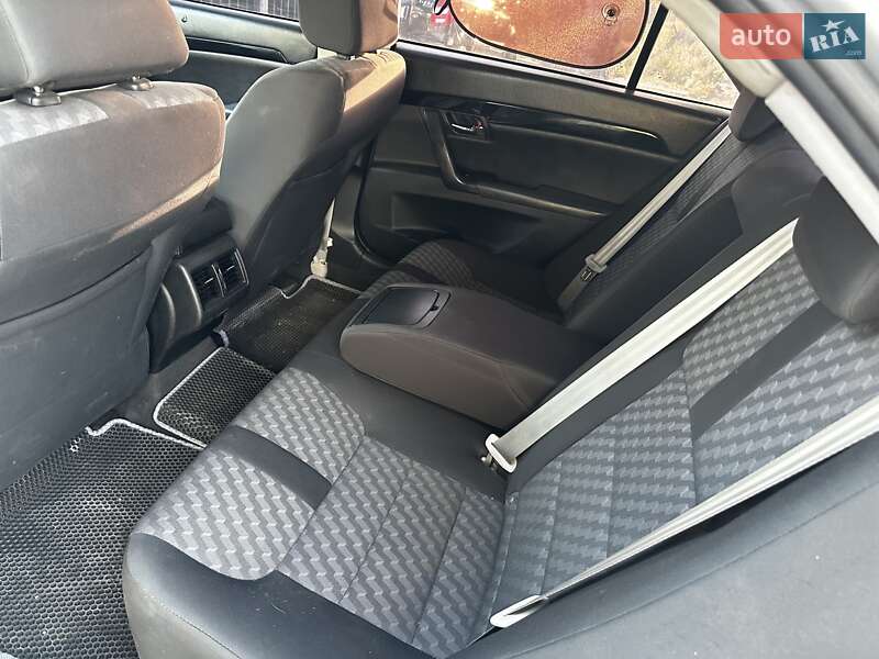 Седан Geely Emgrand 8 (EC8) 2013 в Николаеве