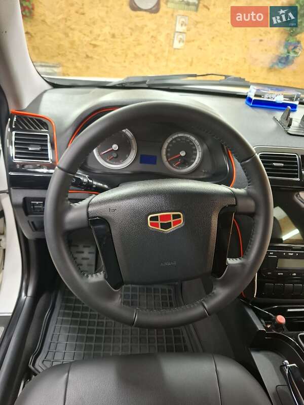 Седан Geely Emgrand 8 (EC8) 2014 в Александрие