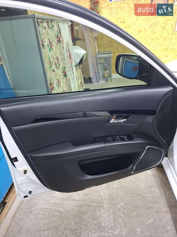 Седан Geely Emgrand 8 (EC8) 2014 в Александрие