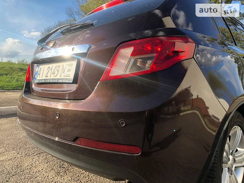 Хетчбек Geely Emgrand EC7-RV 2012 в Києві