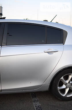 Хетчбек Geely Emgrand EC7-RV 2013 в 