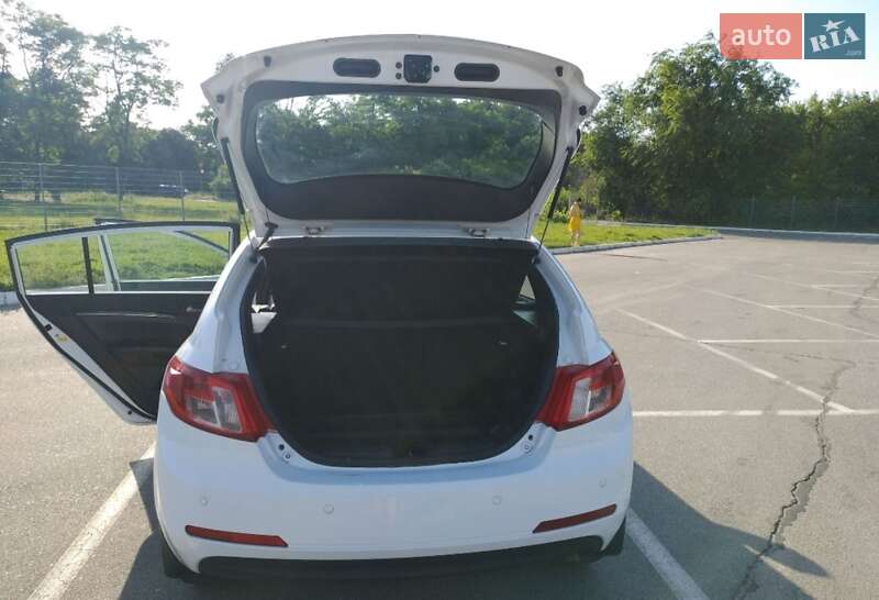 Хетчбек Geely Emgrand EC7-RV 2013 в Запоріжжі
