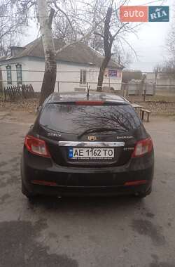 Хэтчбек Geely Emgrand EC7-RV 2013 в 