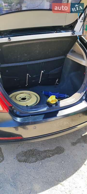 Хэтчбек Geely Emgrand EC7-RV 2011 в Запорожье фото 4 Хэтчбек Geely Emgrand EC7-RV 2011 в Запорожье