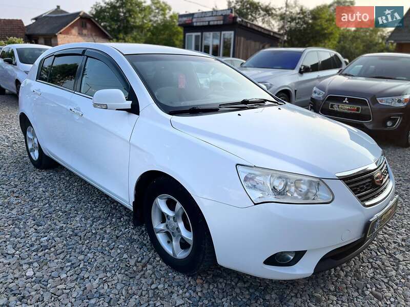 Хэтчбек Geely Emgrand EC7-RV 2013 в 