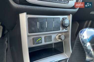 Хэтчбек Geely Emgrand EC7-RV 2013 в 