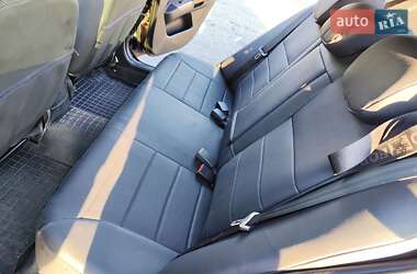 Хэтчбек Geely Emgrand EC7-RV 2012 в 