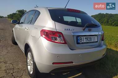 Хетчбек Geely Emgrand EC7-RV 2012 в 