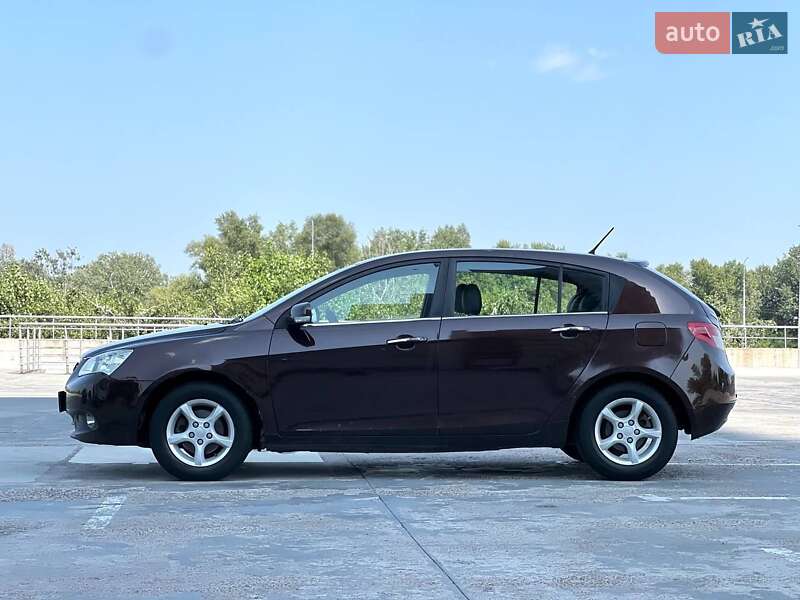 Хетчбек Geely Emgrand EC7-RV 2012 в Києві