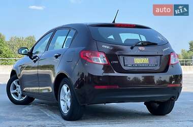 Хетчбек Geely Emgrand EC7-RV 2012 в 