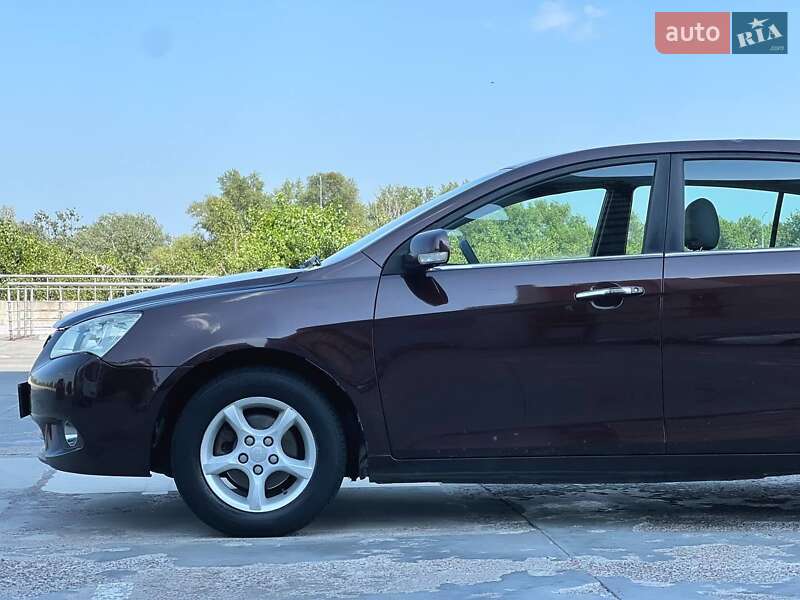 Хетчбек Geely Emgrand EC7-RV 2012 в Києві