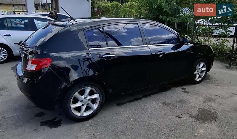 Хетчбек Geely Emgrand EC7-RV 2014 в Чернігові
