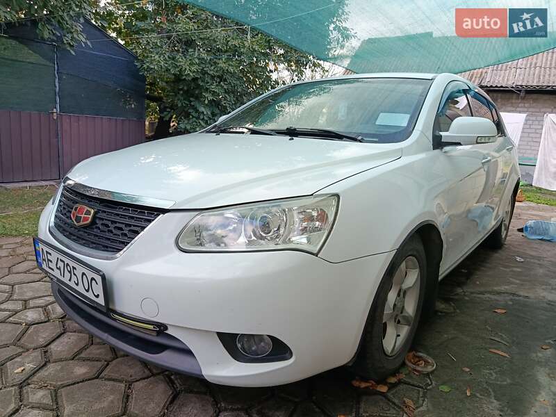 Хэтчбек Geely Emgrand EC7-RV 2012 в Терновке фото 4 Хэтчбек Geely Emgrand EC7-RV 2012 в Терновке