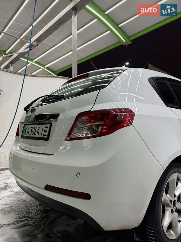 Хетчбек Geely Emgrand EC7-RV 2015 в Києві