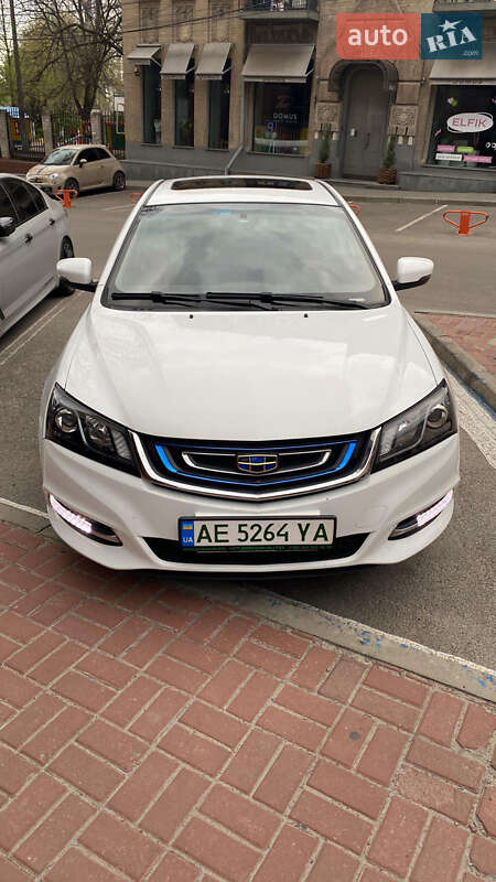 Седан Geely Emgrand EV300 2017 в Днепре