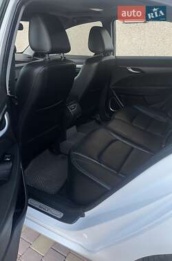 Седан Geely Emgrand EV350 2018 в 