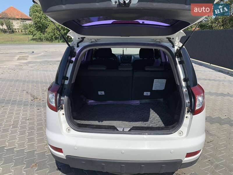 Внедорожник / Кроссовер Geely Emgrand X7 2014 в Иршаве