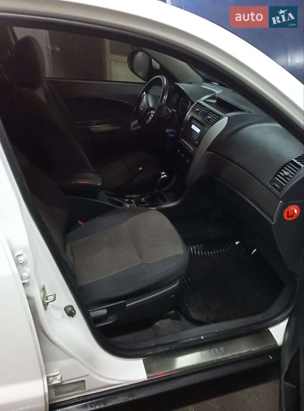 Внедорожник / Кроссовер Geely Emgrand X7 2014 в Жашкове