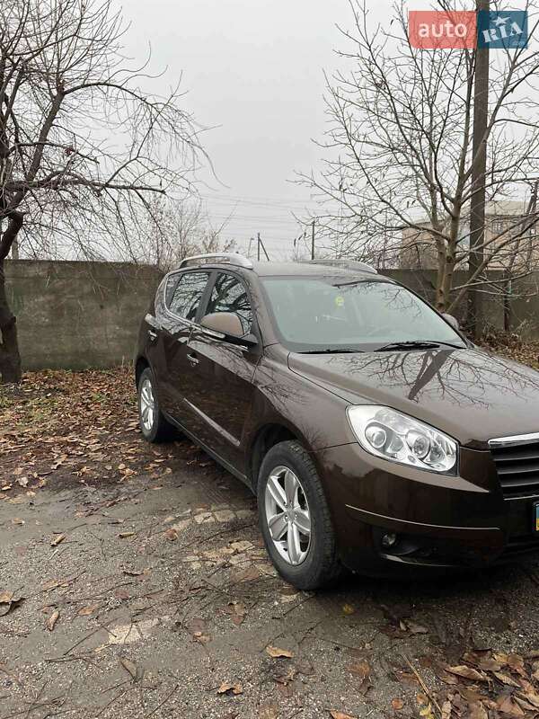 Внедорожник / Кроссовер Geely Emgrand X7 2014 в Знаменке