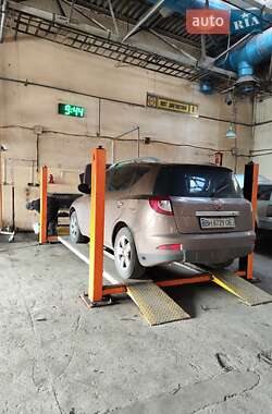Позашляховик / Кросовер Geely Emgrand X7 2013 в 