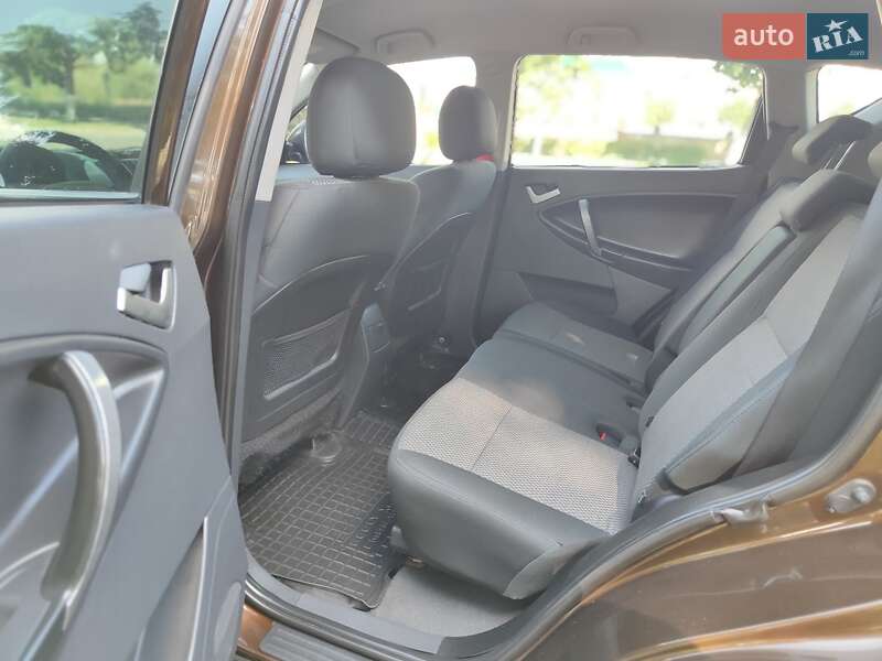 Внедорожник / Кроссовер Geely Emgrand X7 2014 в Нетешине