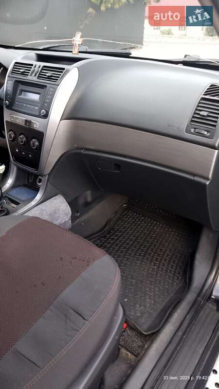 Внедорожник / Кроссовер Geely Emgrand X7 2013 в Луцке