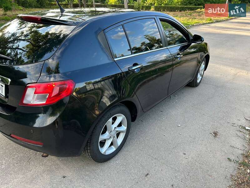 Хэтчбек Geely Emgrand 2013 в Каневе