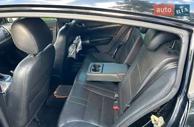 Хетчбек Geely Emgrand 2013 в 