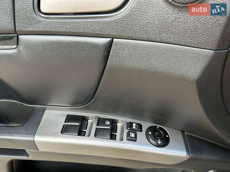 Хэтчбек Geely Emgrand 2013 в Каневе