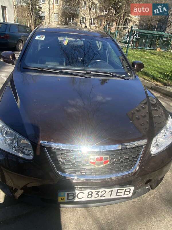 Хэтчбек Geely Emgrand 2013 в Львове
