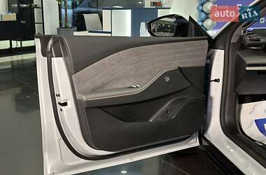 Седан Geely Galaxy E8 2024 в 