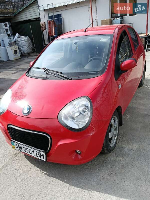 Хэтчбек Geely GC2 2013 в 