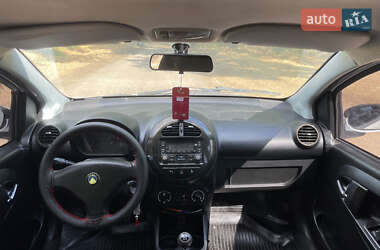 Хэтчбек Geely GC2 2013 в 