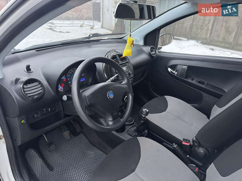 Хэтчбек Geely GC2 2013 в Лубнах