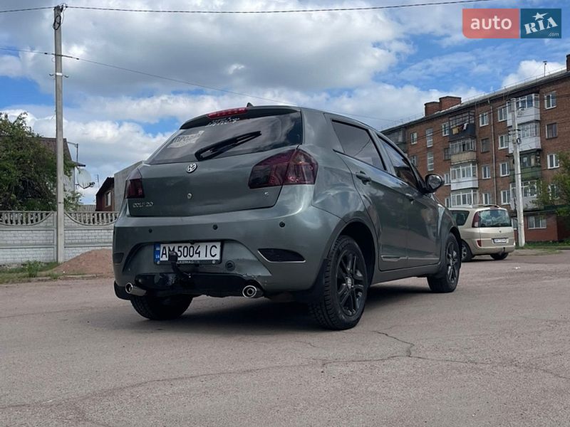 Хэтчбек Geely GC5 2015 в Коростене